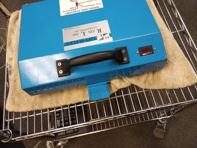 USED R on I R Lift-O-FleX 24V BATTERY CHARGER UNIT