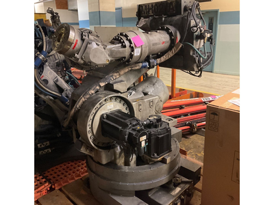 USED YASKAWA MOTOMAN-UP200