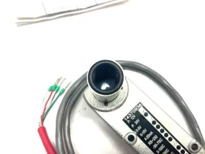 USED OMEGA RUGGED INFRARED TEMPERATURE SENSOR