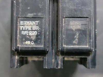 USED BRYANT BR220