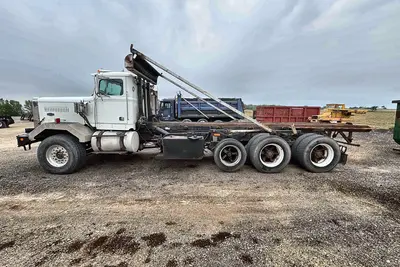 Used 1988 AUTOCAR ROLL-OFF Garbage trucks Wisconsin US | Proxy Equipment #1378327