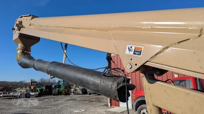 USED 2012 UNVERFERTH 3750