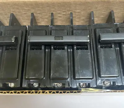 Used SIEMENS BQ3-B015 Miscellaneous Equipment (Electrical & Power) | Surplus Asset Holdings #1199396