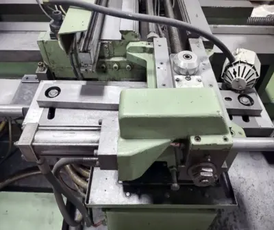 1980 BROADBENT 33100 Oil Field & Hollow Spindle Lathes | Machine Tool Emporium (10)