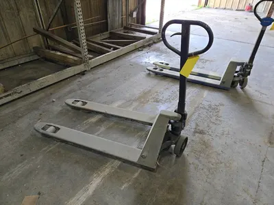 Pallet Jack (LOCATION: Batavia, OH)