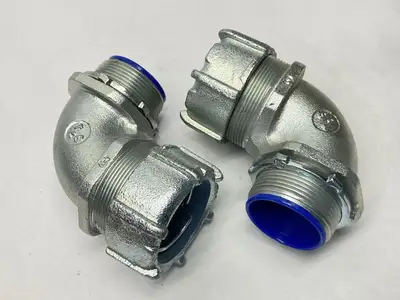 USED T&B FITTINGS LIQUIDTIGHT 90 DEGREE ANGLE CONDUIT CONNECTOR 1-1/2" LOT OF 2