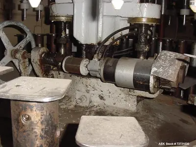 Used HORIX HFV 44 Overflow Pressure Gravity Liquid Fillers Illinois US | Aaron Equipment #1515458