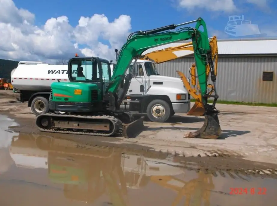 Used 2015 BOBCAT E85 Excavators New York US | Beck Equipment #1506434