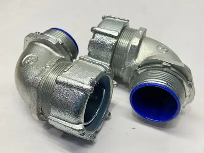 USED T&B FITTINGS LIQUIDTIGHT 90 DEGREE ANGLE CONDUIT CONNECTOR 1-1/2" LOT OF 2