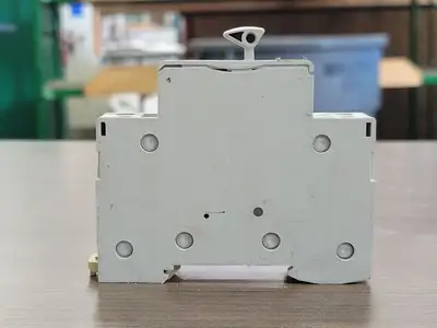 USED SCHNEIDER ELECTRIC 15646