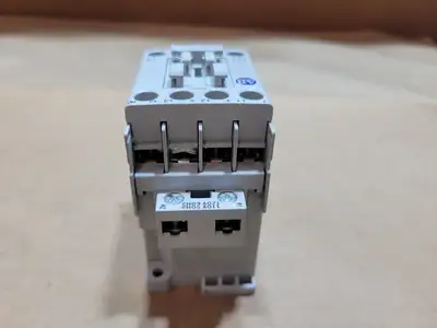 New | in-Stock ALLEN-BRADLEY 100-C23D10 Switchgears British Columbia CA | Lenmark #1438286