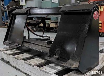 HH (USED) HYDRAULIC TREE AND ROOT PULLER