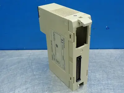USED OMRON C200HID216