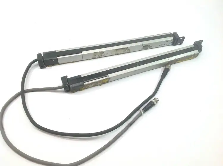 Used KEYENCE SAFETY LIGHT CURTAIN SETS Light Curtains & Grids | Maverick Industrial Sales #1114059