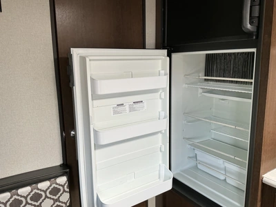 Used 2019 PRIME TIME NAVI 16FQ Campers, Caravans, Motorhomes Michigan US | Miedema Asset Management Group #1341094