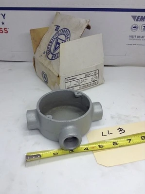 NEW Appleton 3/4" T SHET