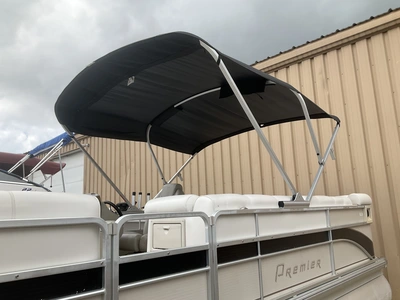 USED 2005 PREMIER 225 LEGEND