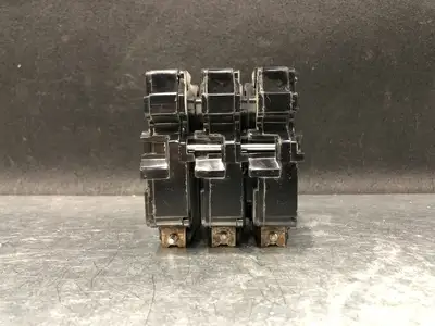 Used FEDERAL PIONEER NB320 Switchgears British Columbia CA | Lenmark #244176