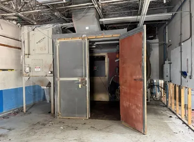 9' x 10' x 10' HIGH BLAST-IT-ALL MODEL ROOM WALK-IN BLAST CABINET, NEW 2012: YOBRO #25314