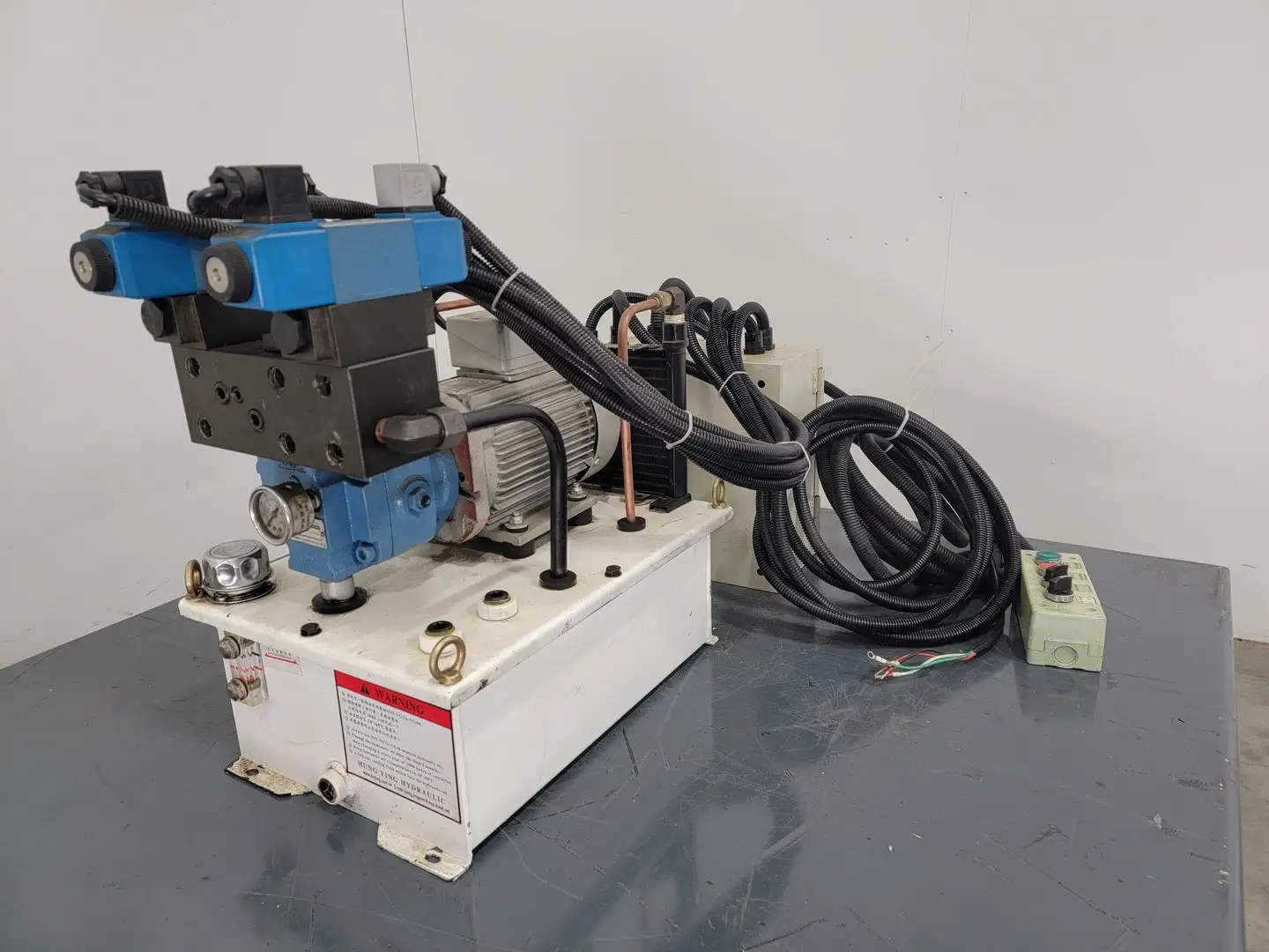 USED 2005 ANSON VD08-B-10S