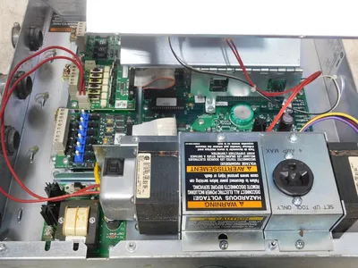 Trane BMTU000AAAS6771111000200 Universal PCM Programmable Control Module Used