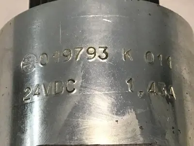 USED MANNESMANN REXROTH 4WE10EA33/CG24N9K4