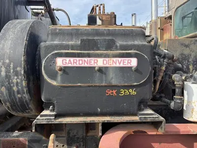 USED 1998 ENERFAB ACID TRUCK