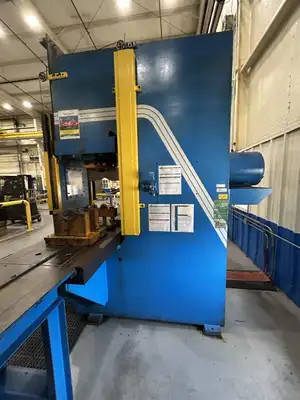 Used _UNKNOWN_ _UNKNOWN_ Hydraulic Presses New York US | Apex Auctions #1761862