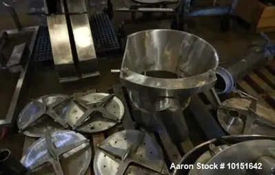 Used PATTERSON KELLEY 125 CUBIC FOOT Double Cone - V Mixers Illinois US | Aaron Equipment #1456841