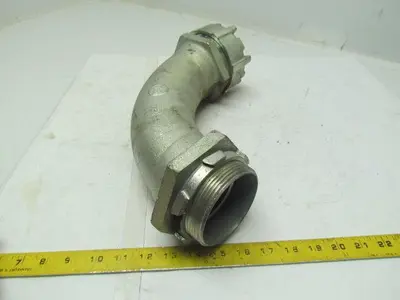 Thomas & Betts 90 deg 3" Non-Insulated 6108 Connector