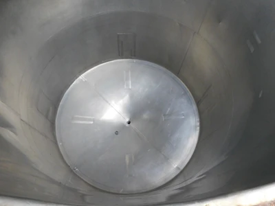 USED PERRY PRODUCTS 2000 GAL. VC