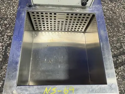 Used NESLAB _UNKNOWN_ Misc Plastics Equipment Ohio US | HGR 24 #1325279