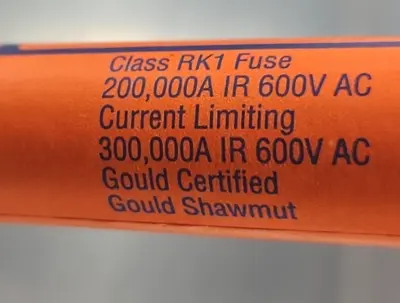 Gould Shawmut A6D4R 4A 600V Time Delay Fuse Loc4D10