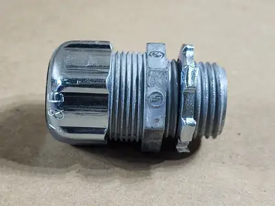 NEW THOMAS & BETTS 2523