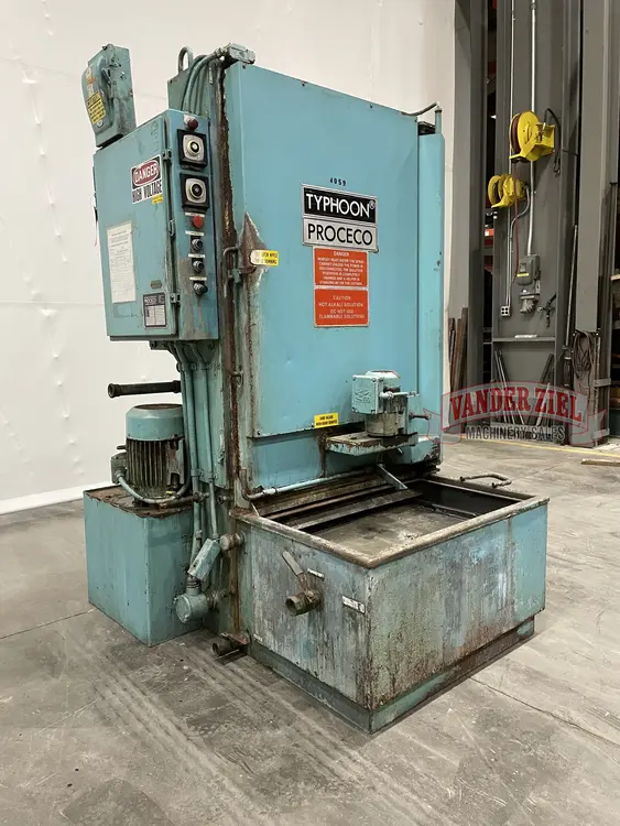 Used TYPHOON _UNKNOWN_ Washers Michigan US | Vander Ziel Machinery Sales #482921