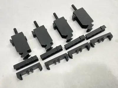 USED IGUS STRAIN RELIEF CLAMPS LOT OF 4