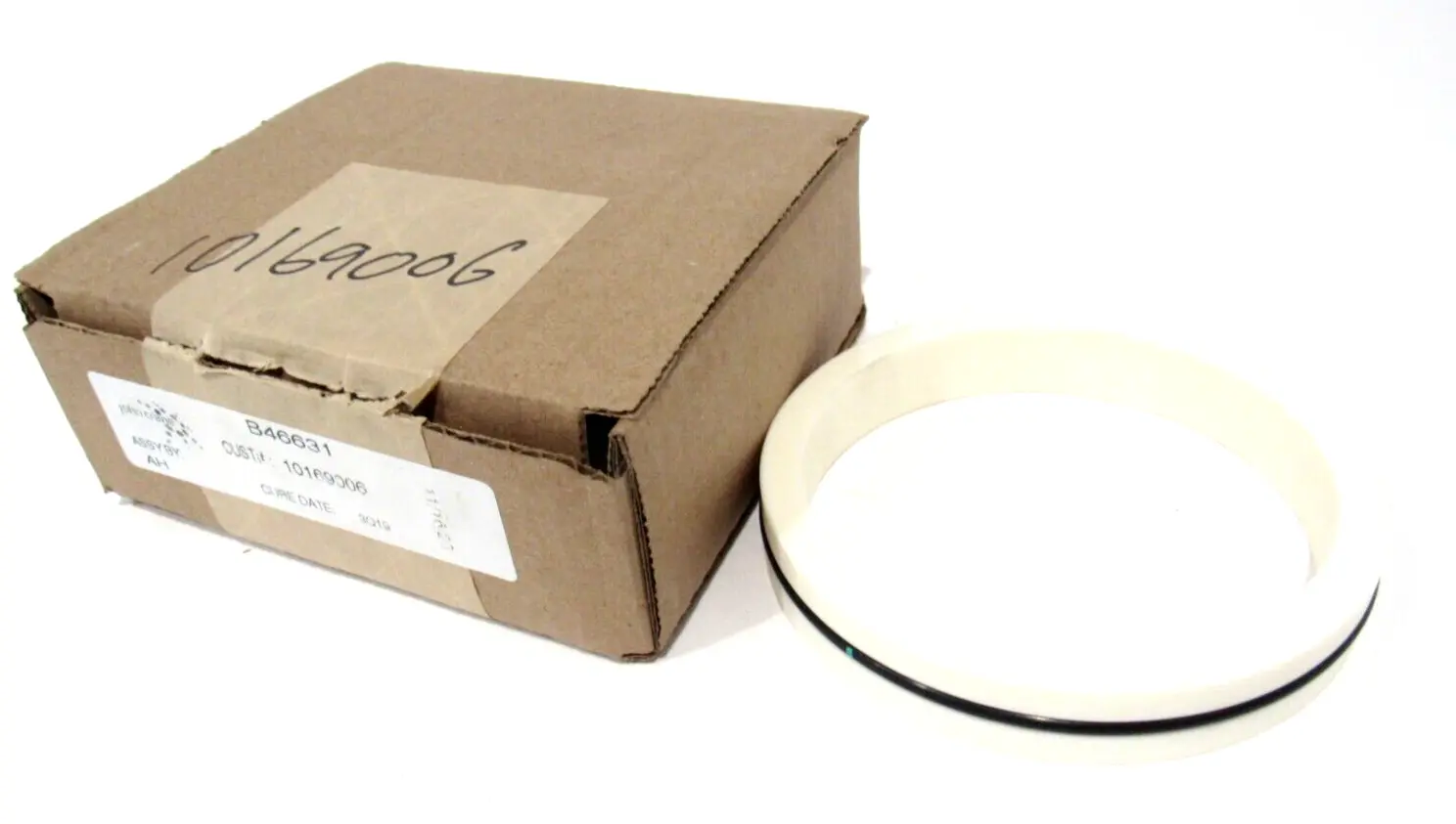 NEW JOHN CRANE B46631 SEAL RING