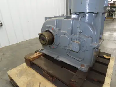 Flender KZA 225 Helical Gear Drive 85.97 Gearbox Reducer 21rpm 30Hp Hollow Shaft