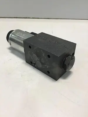 USED VICKERS DG4V-3S-2AL-M-U-HL7-60-EN490