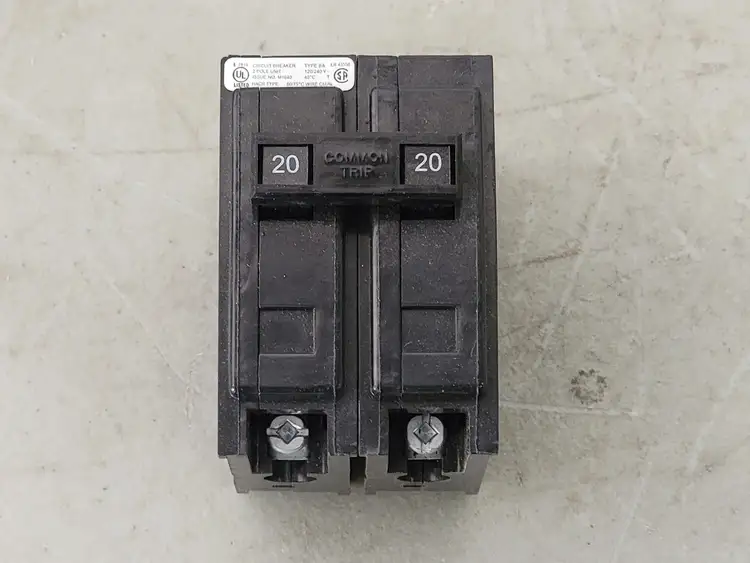 Used CUTLER-HAMMER BA220 Switchgears British Columbia CA | Lenmark #244519