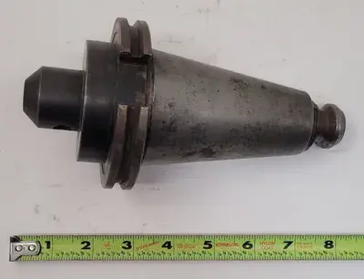 USED UNIVERSAL ENGINEERING 463631