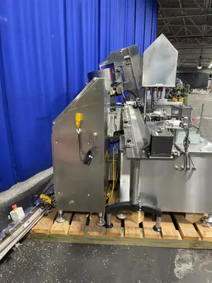 Used CHASELOGEMAN CORP FPCC212CW Bottle Feed Hopper Elevator Ohio US | HGR 24 #1006506