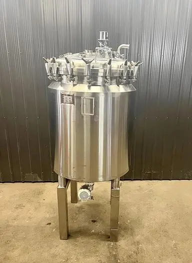 Used 250 Gallon Tank (Reactor), 316 Stainless Steel, Full Vacuum, With Agitator