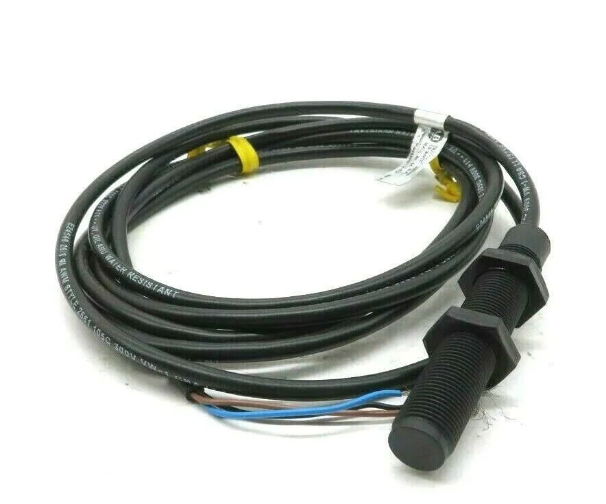 NEW ALLEN BRADLEY 872CP-N4NN12-E2 PHOTOSWITCH SERIES A 872CPN4NN12E2