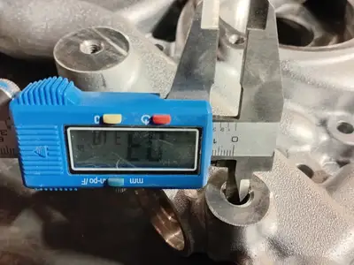 NEW FORD 5C3Z6608B