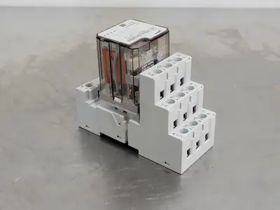 USED ALLEN-BRADLEY 700-HB32A1