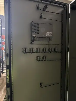 Used _UNKNOWN_ _UNKNOWN_ Ion Exchange Equipment FR | Apex Auctions #1552325