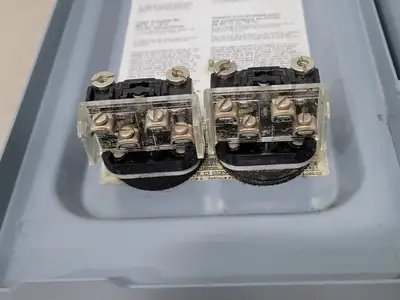 USED SQUARE D CHU361