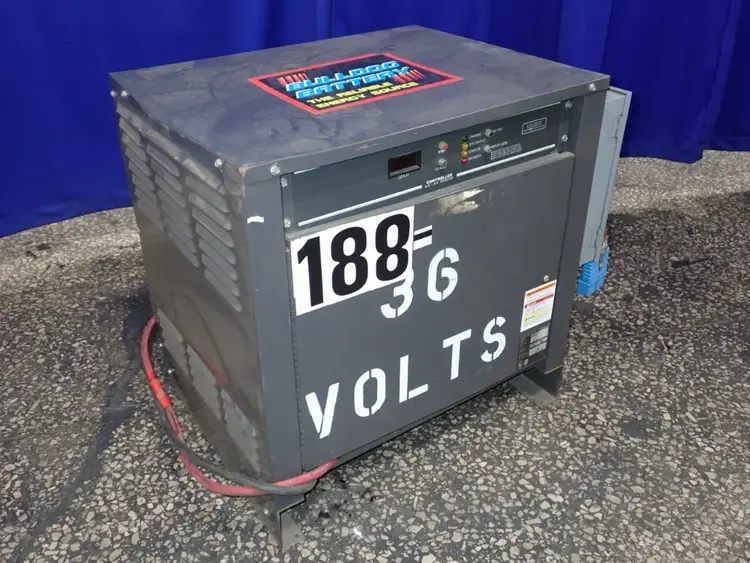 Used INDUSTRIAL BATTERY CHARGERS 18Y0750X30 Material Handling (misc) Ohio US | HGR 24 #1016817