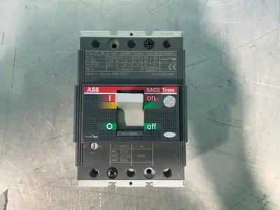 Used ABB TMAX T2L 160 Circuit Breakers Ohio US | HGR 24 #1455420